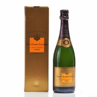 Lot 1415 - VEUVE CLICQUOT PONSARDIN VINTAGE RESERVE 1995...