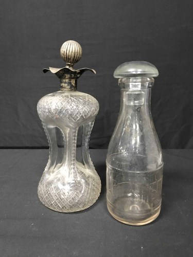 Lot 48 - COLLECTION OF VARIOUS DECANTERS, SOME WITH...