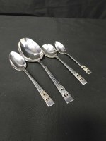 Lot 75 - CANTEEN OF CUTLERY