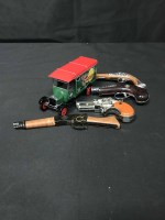 Lot 81 - INTERESTING LOT OF COLLECTABLES comprising...