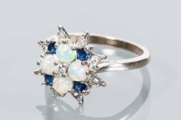 Lot 1716 - SAPPHIRE, DIAMOND AND OPAL CLUSTER RING set...