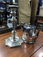 Lot 198 - LOT OF PLATED WARE AND A VINTAGE CHESSBOARD...