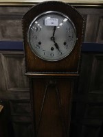 Lot 261 - GRANDMOTHER CLOCK IN OAK CASE