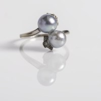 Lot 1785 - ART DECO PEARL AND DIAMOND DRESS RING set with...