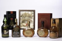 Lot 1018 - WHYTE & MACKAY'S 21 YEAR OLD Blended Scotch...