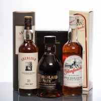 Lot 1045 - HIGHLAND PARK 12 YEAR OLD Single Island Malt...