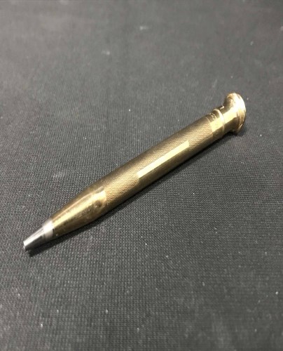 Lot 66 - 9CT GOLD 'EVERSHARP' PEN