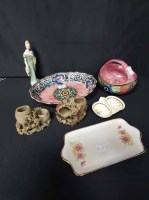 Lot 162 - LOT OF CERAMICS including two pieces of Maling,...