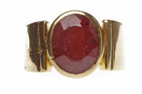 Lot 479 - EIGHTEEN CARAT GOLD RUBY DRESS RING the oval...