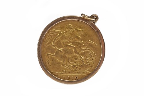 Lot 514 - GOLD SOVEREIGN DATED 1910 in a pendant mount,...