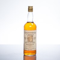 Lot 1386 - BENROMACH 1970 CONNOISSEURS CHOICE Single...