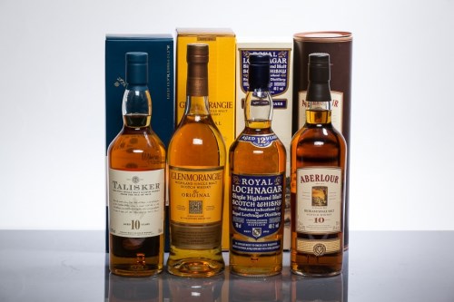 Lot 1469 - ROYAL LOCHNAGAR 12 YEAR OLD Single Highland...