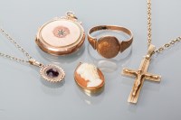 Lot 1899 - COLLECTION OF VICTORIAN GOLD JEWELLERY...