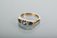 Lot 1937 - FINE EDWARDIAN SAPPHIRE AND DIAMOND RING set...
