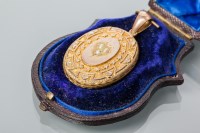 Lot 2025 - VICTORIAN PEARL LOCKET of oval form, the front...