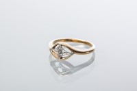 Lot 2060 - SINGLE STONE DIAMOND RING set with a central...