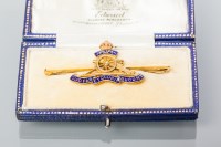 Lot 2084 - FIFTEEN CARAT GOLD MILITARY ROYAL ARTILLERY...