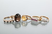 Lot 2155 - COLLECTION OF FIVE NINE CARAT GOLD DRESS RINGS...