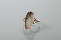 Lot 2210 - EARLY TWENTIETH CENTURY QUARTZ AND DIAMOND...