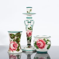 Lot 208 - THREE WEMYSS ROSE PAINTED ITEMS comprising a...