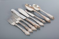 Lot 36 - GEORGE V SILVER COMPOSITE FLATWARE SERVICE...