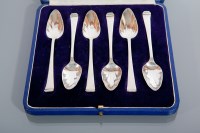 Lot 48 - SIX SILVER GRAPEFRUIT SPOONS maker Mappin &...