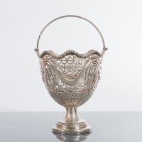 Lot 81 - EDWARDIAN SILVER PIERCED SUGAR BASKET maker...