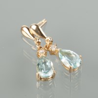 Lot 1142 - PAIR OF AQUAMARINE AND DIAMOND DROP EARRINGS...