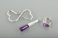 Lot 1196 - GROUP OF HAMILTON AND INCHES SILVER JEWELLERY...