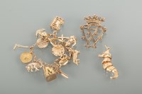 Lot 1211 - TWENTIETH CENTURY SEAHORSE MOTIF PENDANT...