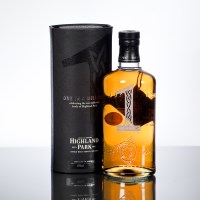 Lot 1100 - HIGHLAND PARK ONE IN A MILLION Single Island...