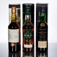 Lot 1197 - THE GLENLIVET 18 YEAR OLD Single Speyside Malt...