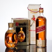 Lot 1275 - JOHNNIE WALKER RED LABEL Blended Scotch Whisky....