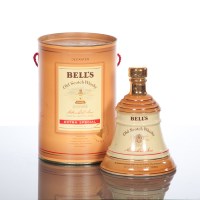 Lot 521 - BELL'S CHERRYBANK GARDENS DECANTER Blended...