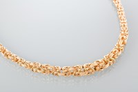 Lot 1743 - EIGHTEEN CARAT GOLD NECKLACE of Byzantine...