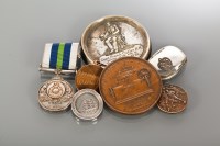 Lot 834 - COMMEMORATIVE NAVAL MEDALLION dated 1815,...