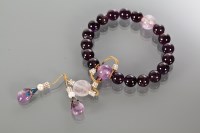 Lot 440 - 19TH/20TH CENTURY CHINESE AMETHYST BEADS in...