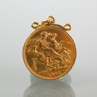 Lot 1500 - SOVEREIGN DATED 1903 soldered with a pendant...