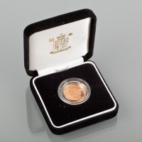 Lot 1504 - SOVEREIGN DATED 2005 in presentation case and...