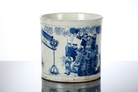 Lot 405 - CHINESE BLUE AND WHITE BRUSH POT with figural...