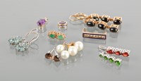 Lot 1732 - MIXED GROUP OF VARIOUS EARRINGS AND PENDANTS...