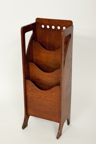 Lot 826 - ARTS & CRAFTS OAK WATERFALL MAGAZINE RACK...