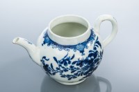 Lot 520 - EARLY WORCESTER BLUE AND WHITE BACHELOR'S...