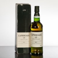 Lot 1079 - LAPHROAIG 15 YEAR OLD Single Island Malt...