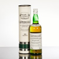 Lot 1091 - LAPHROAIG 10 YEAR OLD Single Islay malt whisky....