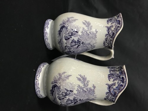 Lot 26 - LOT OF CERAMICS including two Spode plates,...