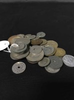 Lot 29 - LOT OF COINS