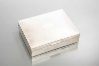 Lot 264 - ART DECO STYLE SILVER CIAGRETTE BOX maker...