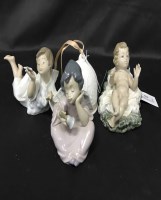 Lot 526 - THREE LLADRO FIGURES INCLUDING ANGELS AND BABY...