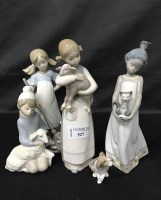 Lot 527 - LOT OF LLADRO FIGURES OF CHILDREN WITH ANIMALS...